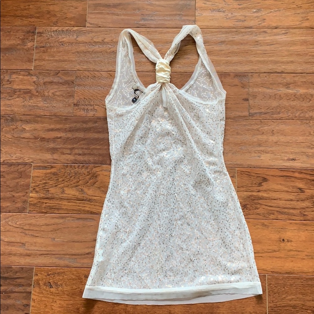 Top - Picture 2 of 2